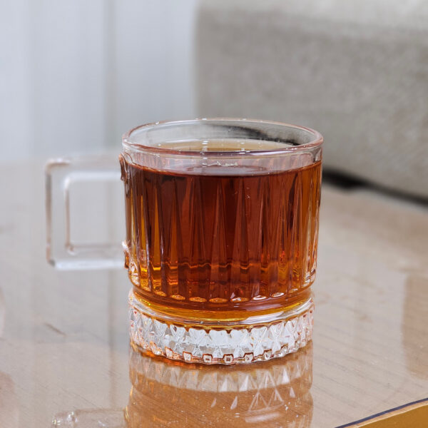 استکان شیشه ای